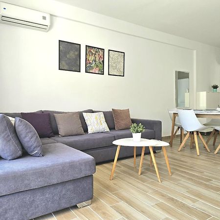 Brand New Apartments Sarande Luaran gambar
