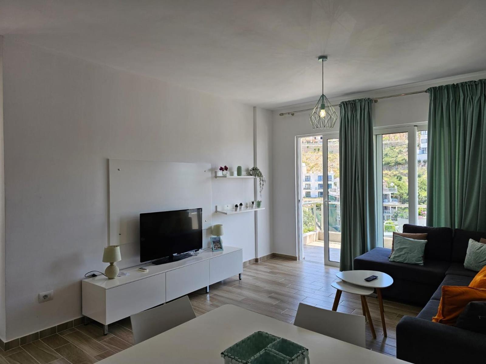 Brand New Apartments Sarande Luaran gambar