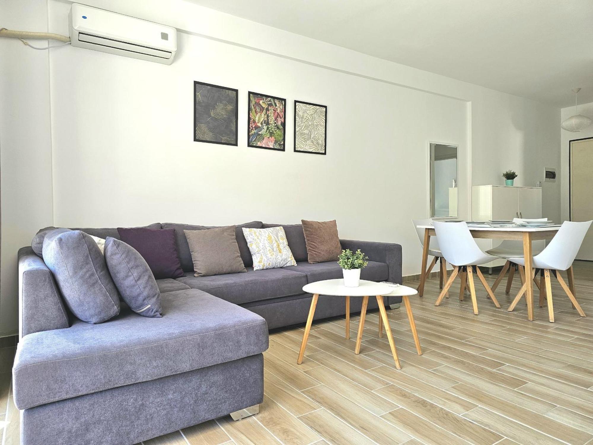 Brand New Apartments Sarande Luaran gambar