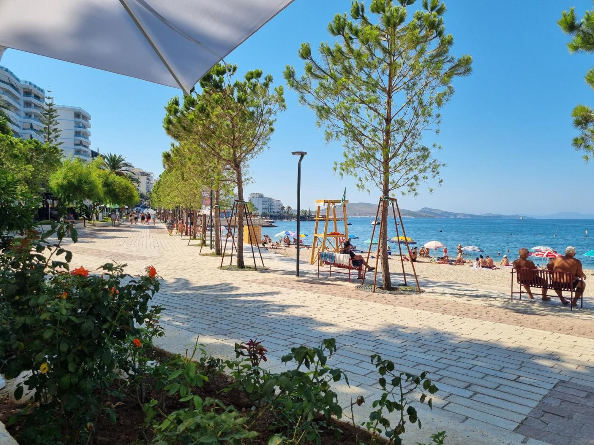 Brand New Apartments Sarande Luaran gambar