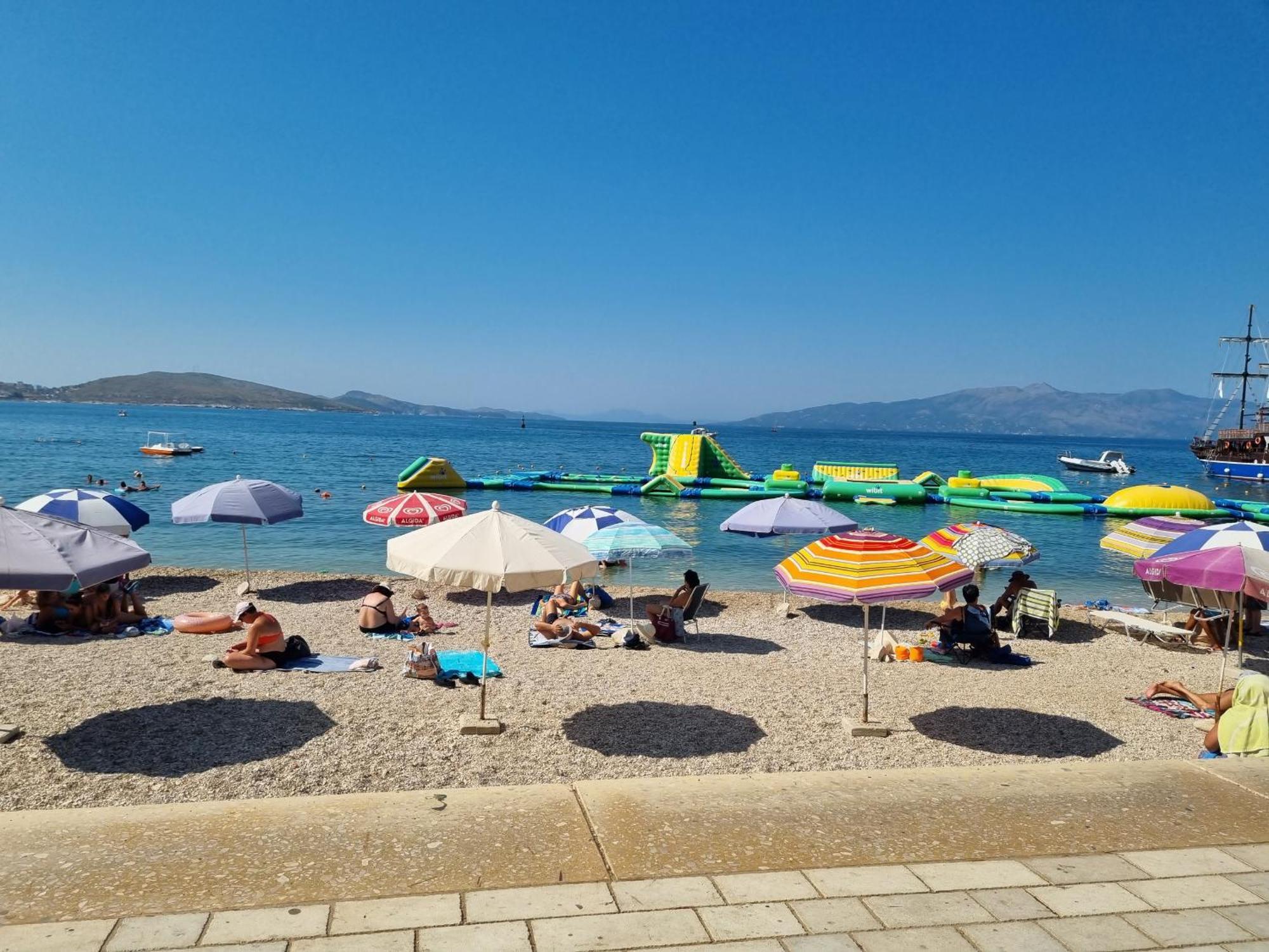 Brand New Apartments Sarande Luaran gambar