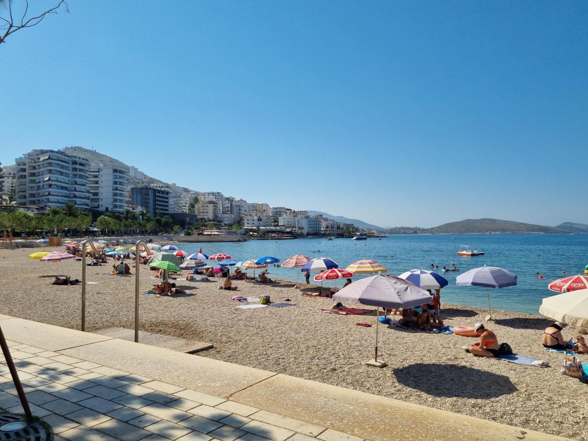 Brand New Apartments Sarande Luaran gambar